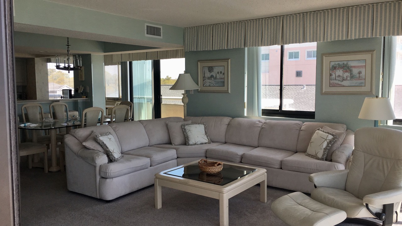 Photo of Livingroom in Crescent Beach