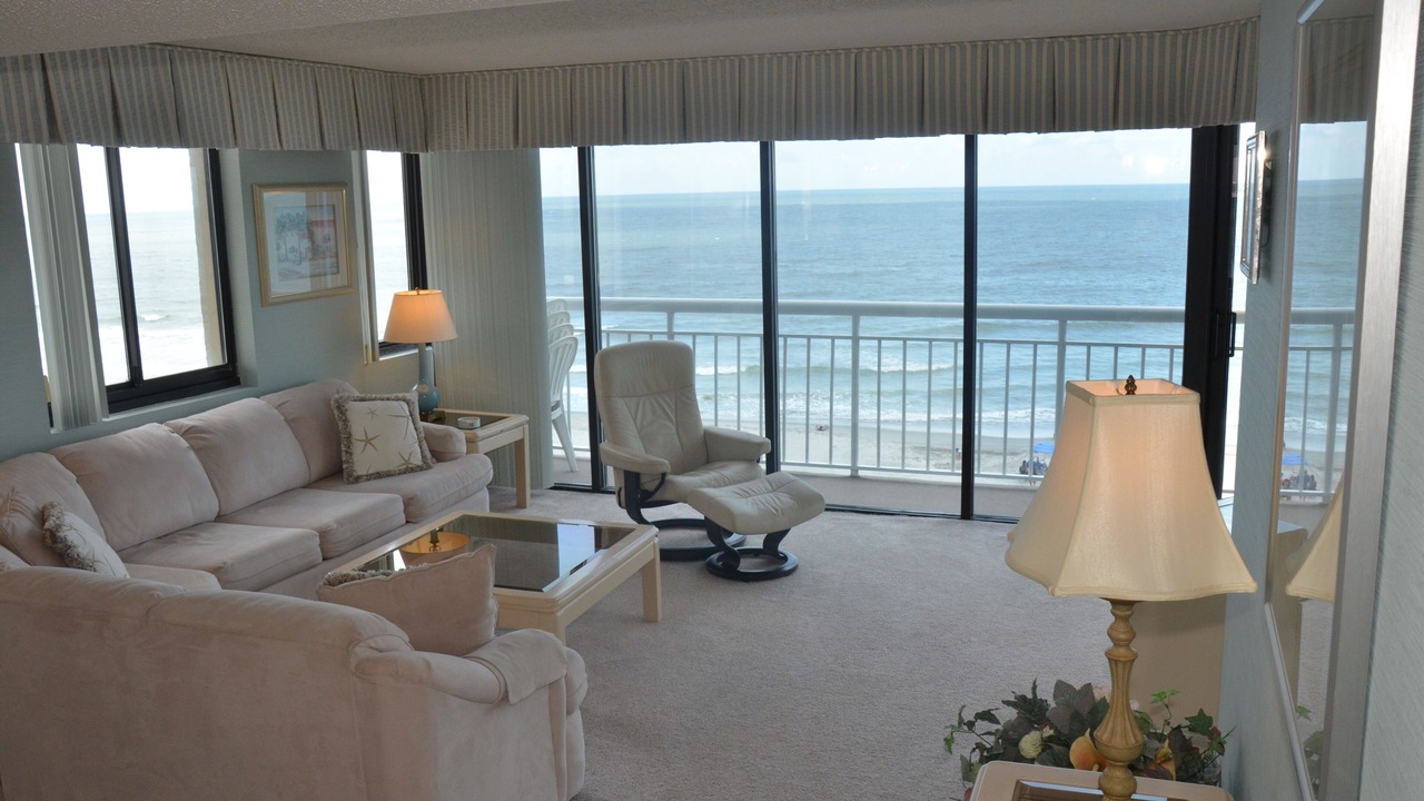 Photo of Livingroom in Crescent Beach