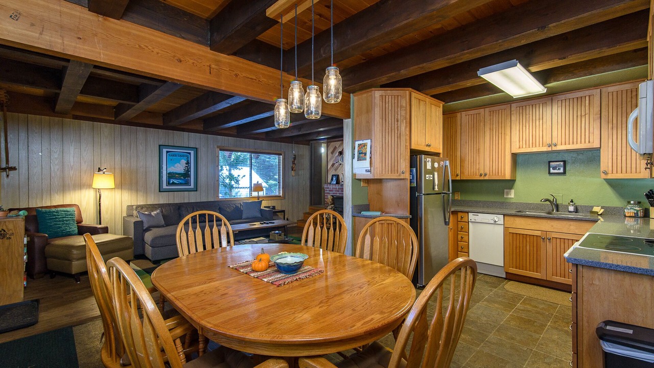 Photo of Bedroom in Tahoma