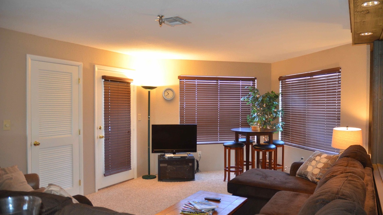 Photo of Livingroom in Seven Springs