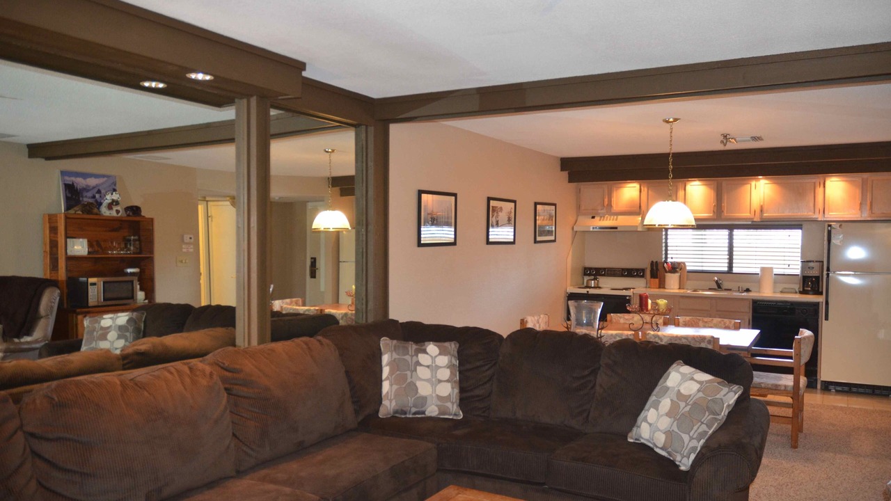 Photo of Livingroom in Seven Springs