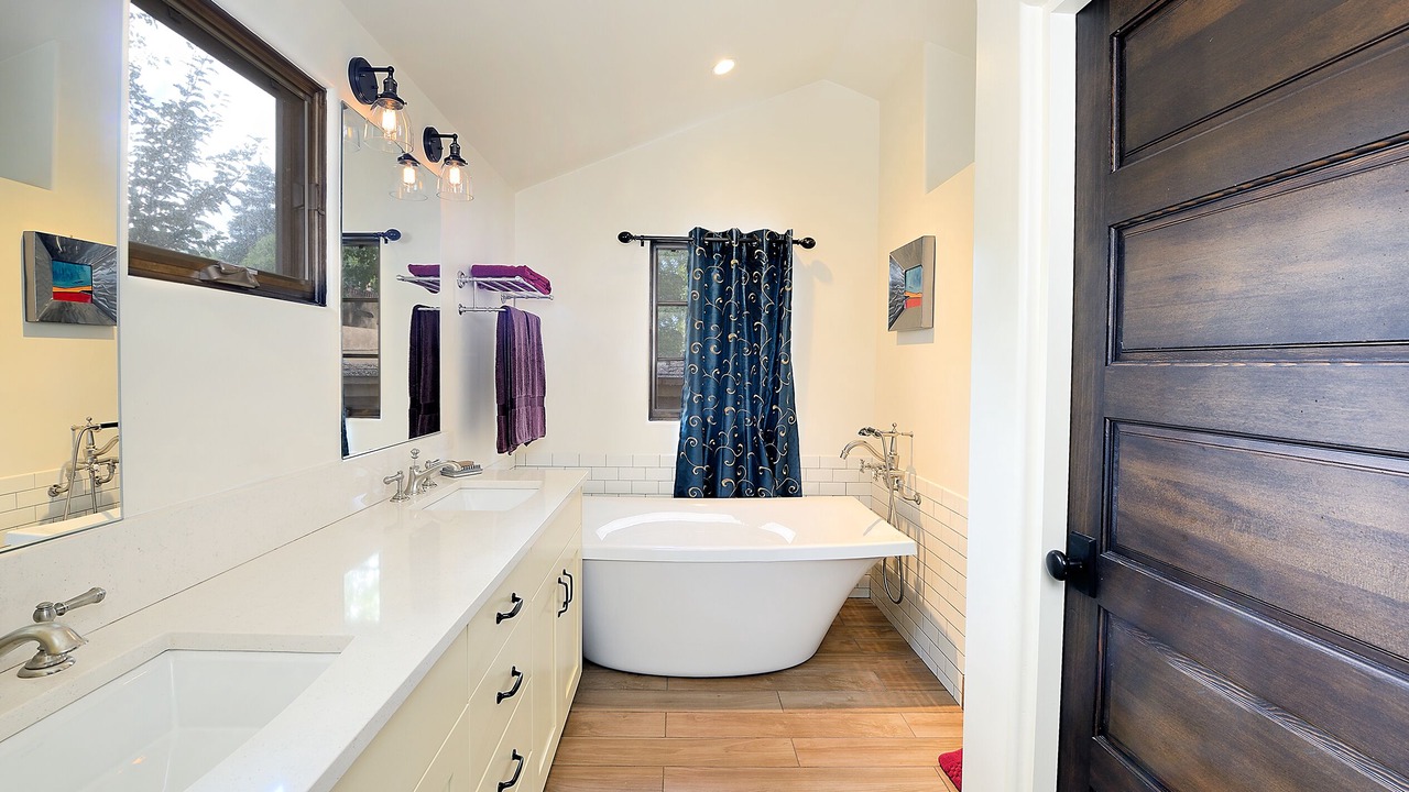 Photo of Bathroom in Historic Eastside