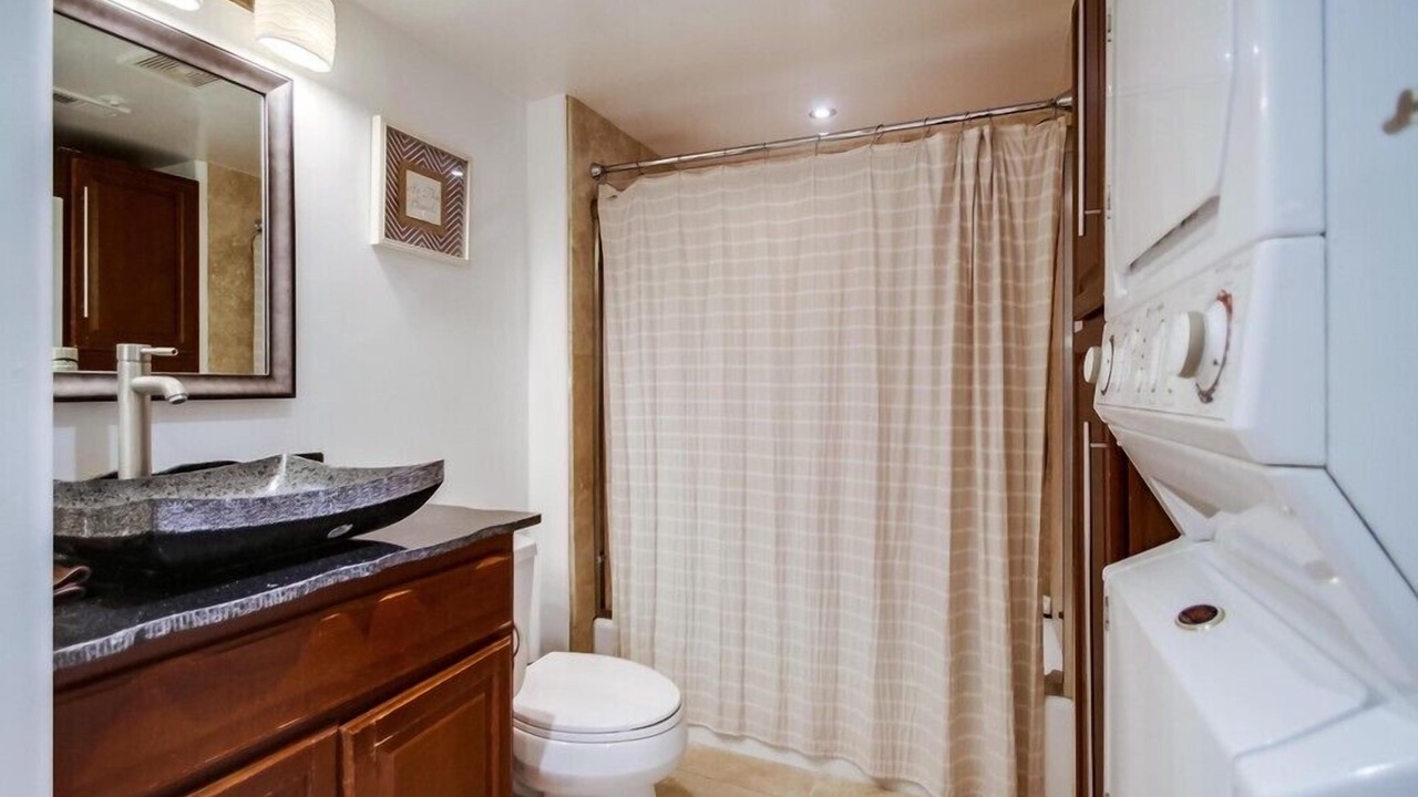 Photo of Bathroom in Mission Beach