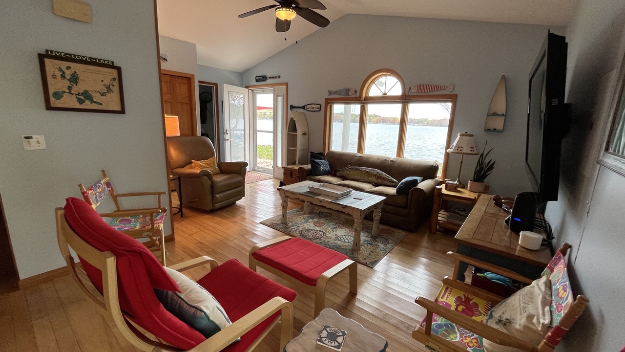 Photo of Livingroom in Putnam Township