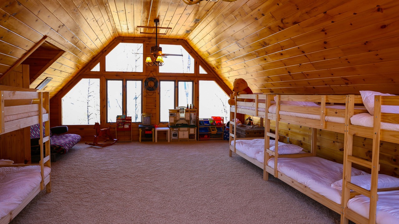 Photo of Bedroom in Ridges Over the Lake