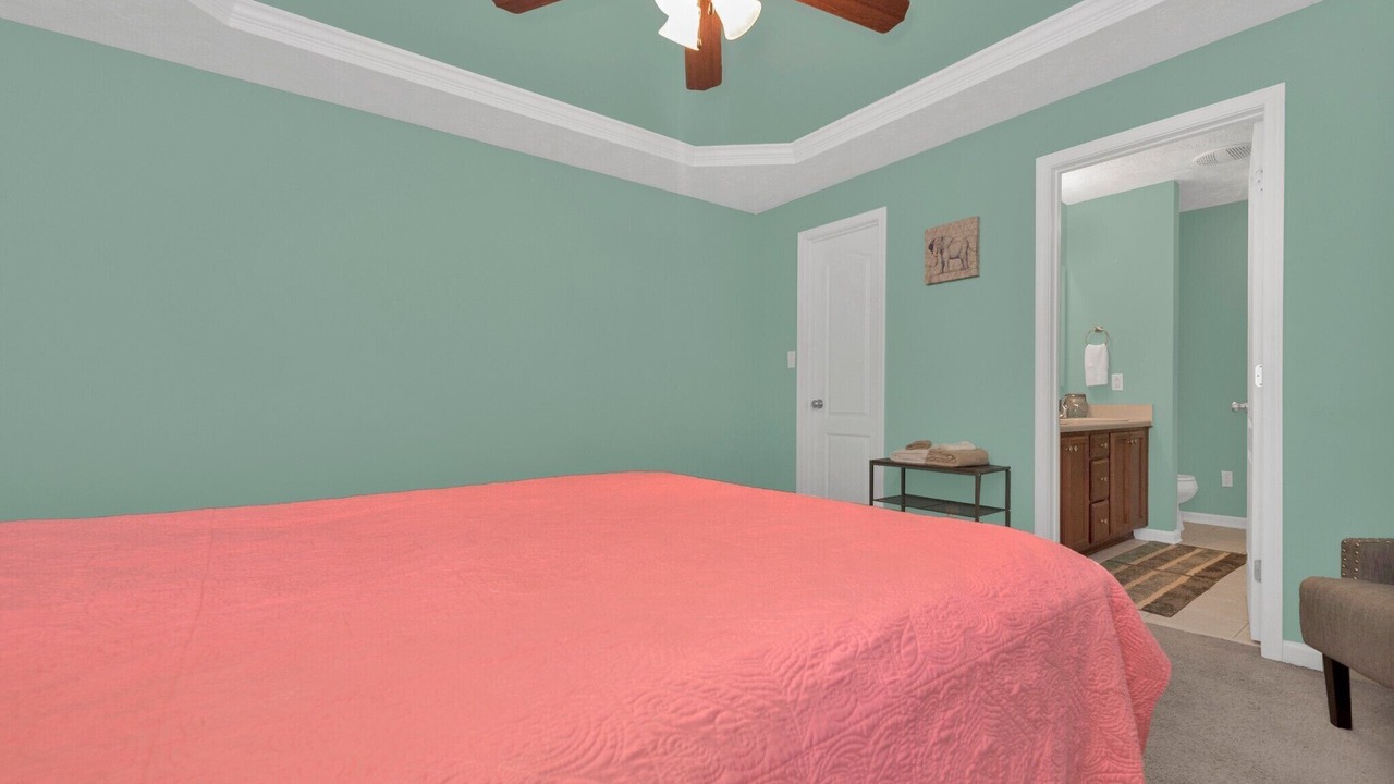 Photo of Bedroom in Pine Forest