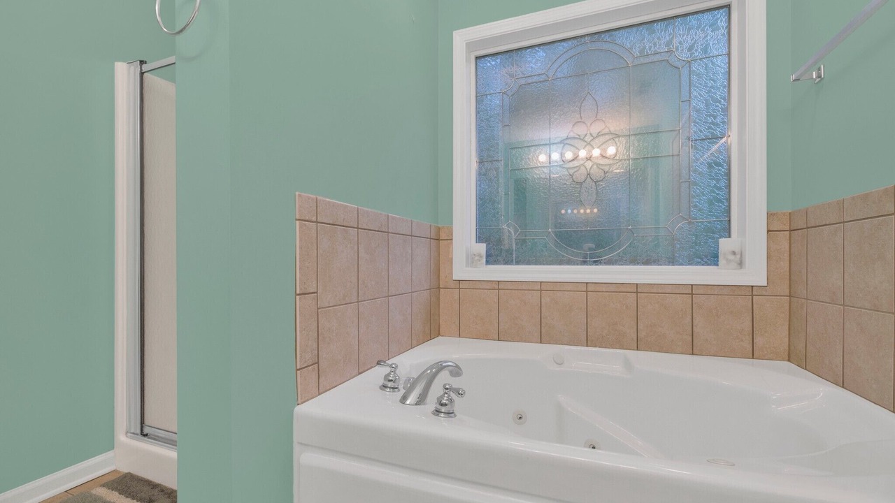 Photo of Bathroom in Pine Forest