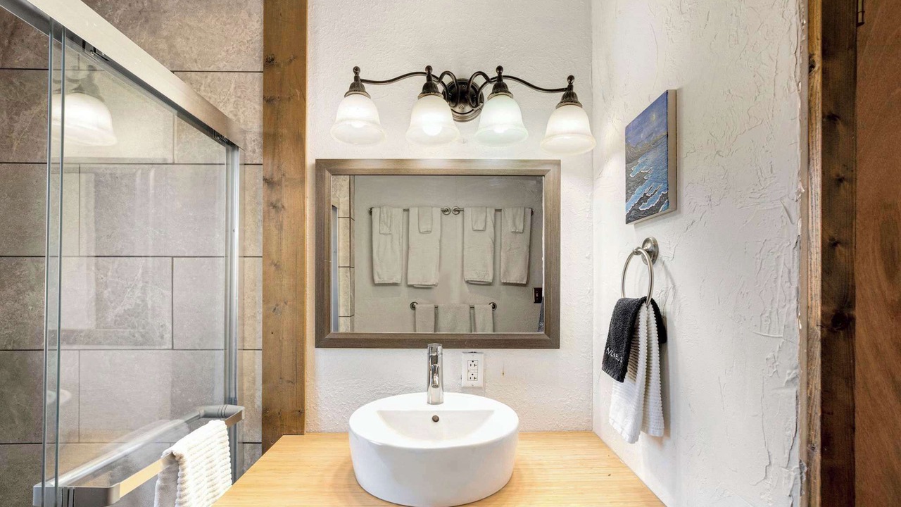 Photo of Bathroom in Alpine