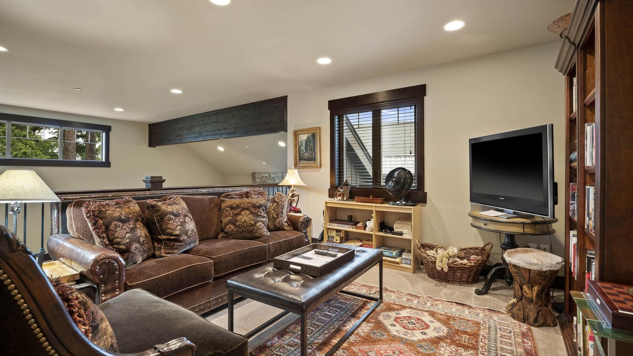 Photo of Livingroom in Cle Elum