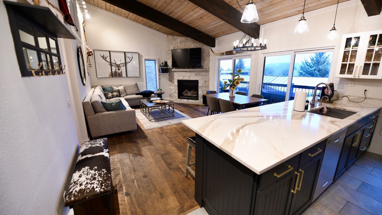 Photo of Livingroom in Snowmass Village