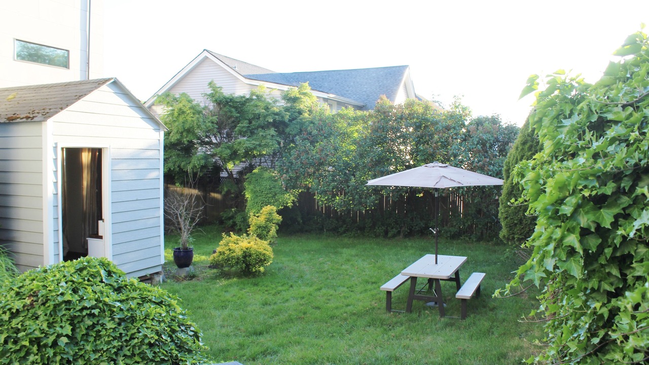 Photo of Outdoor in Broadway