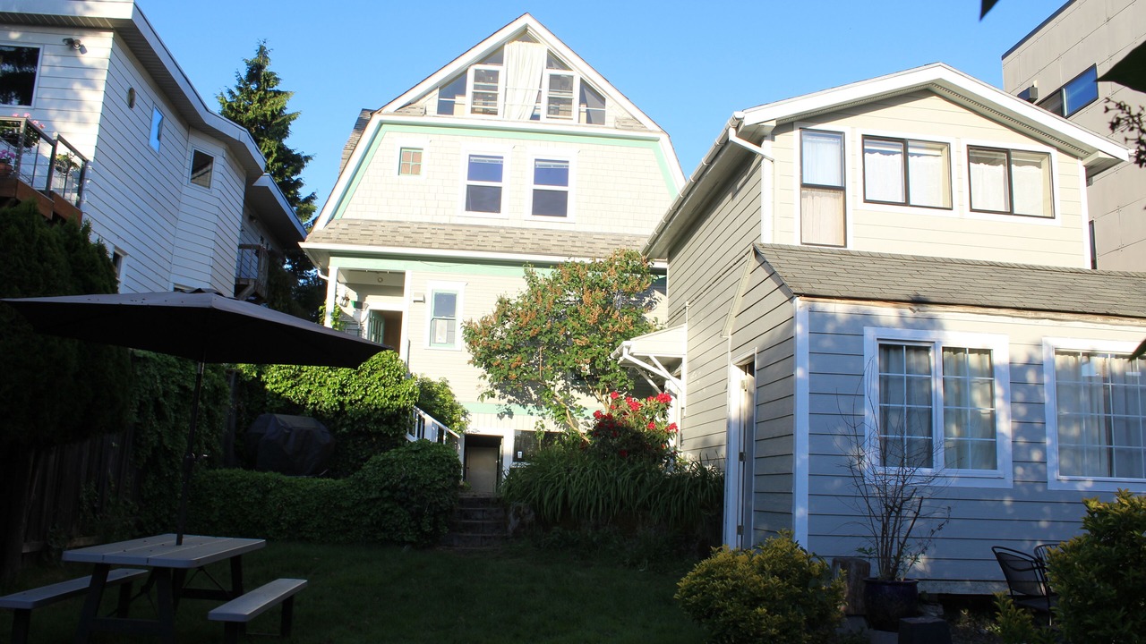 Photo of Outdoor in Broadway