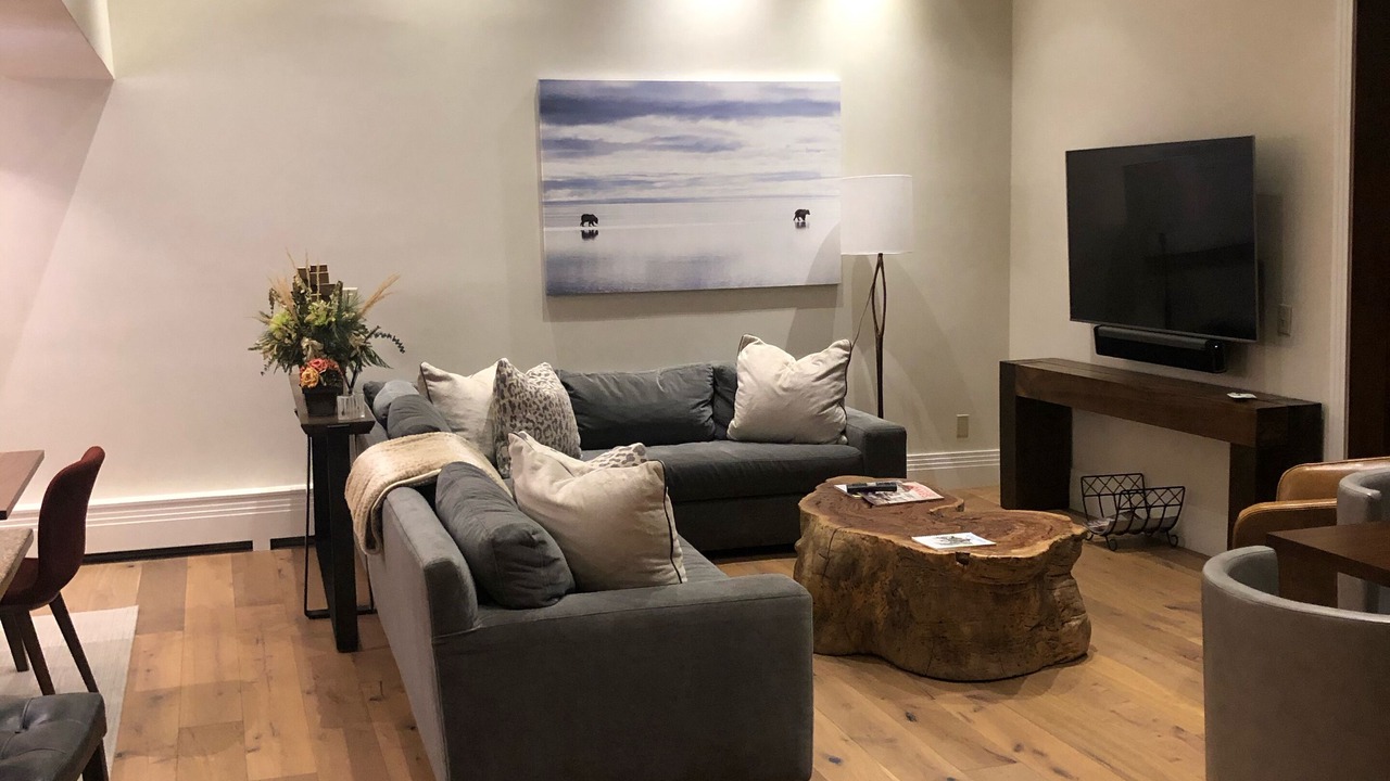 Photo of Livingroom in Vail