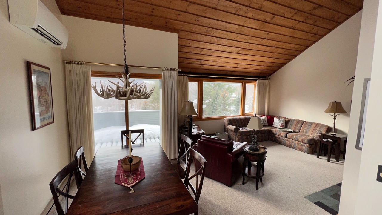 Photo of Livingroom in Lincoln