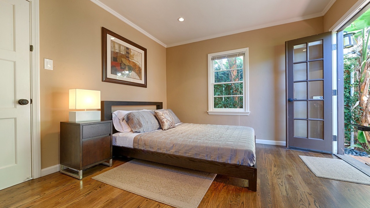Photo of Bedroom in Fairfax District