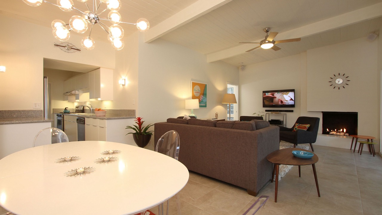 Photo of Bedroom in Racquet Club Estates