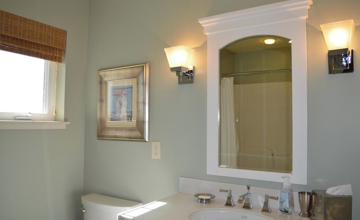 Photo of Bathroom in Kiwanda Shores