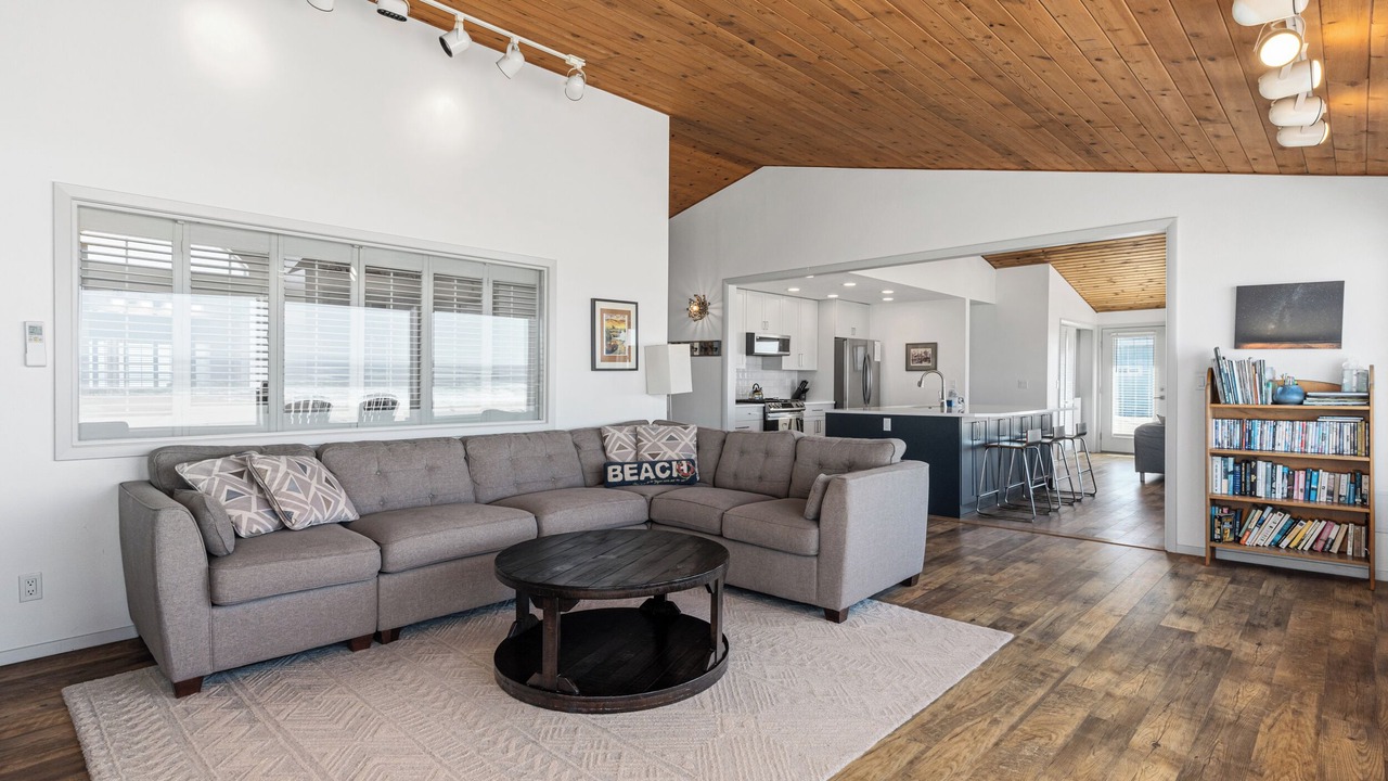 Photo of Livingroom in Kiwanda Shores
