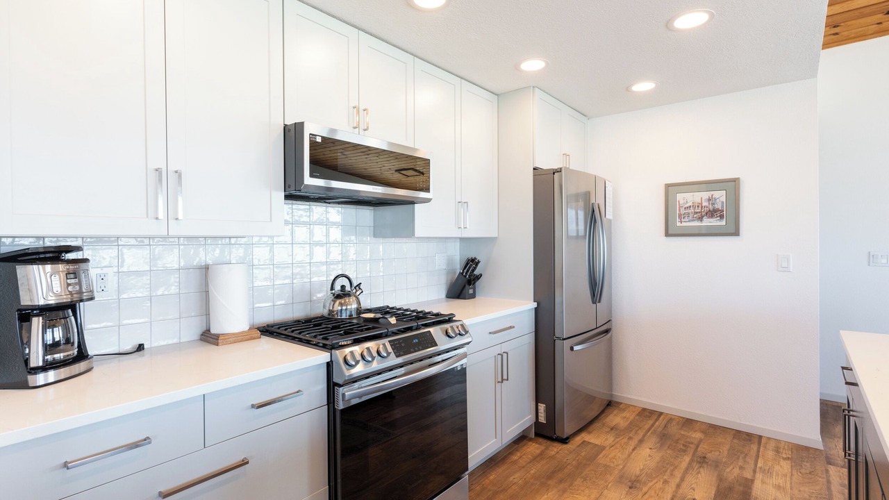Photo of Kitchen in Kiwanda Shores