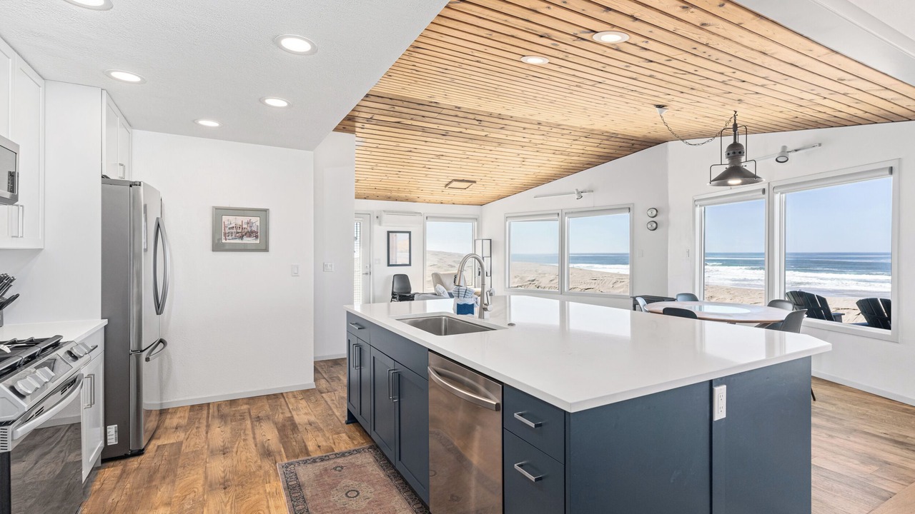 Photo of Kitchen in Kiwanda Shores