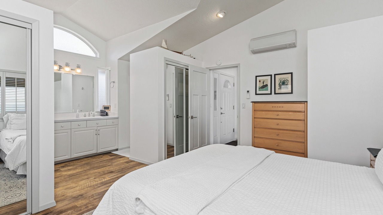 Photo of Bedroom in Kiwanda Shores