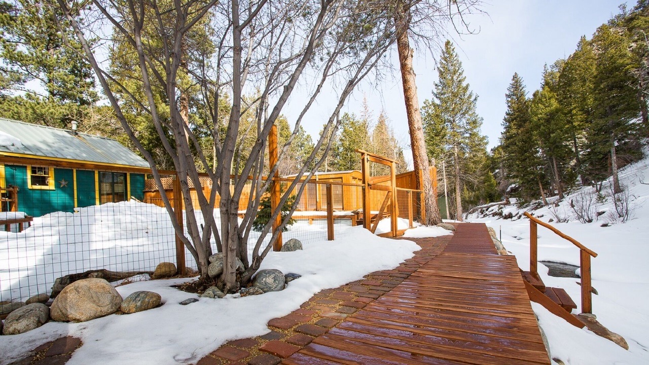 Photo of Outdoor in Lyons