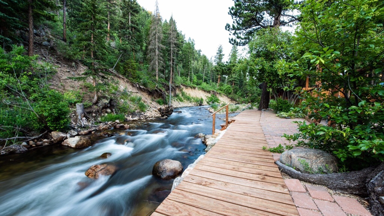 Photo of Outdoor in Lyons