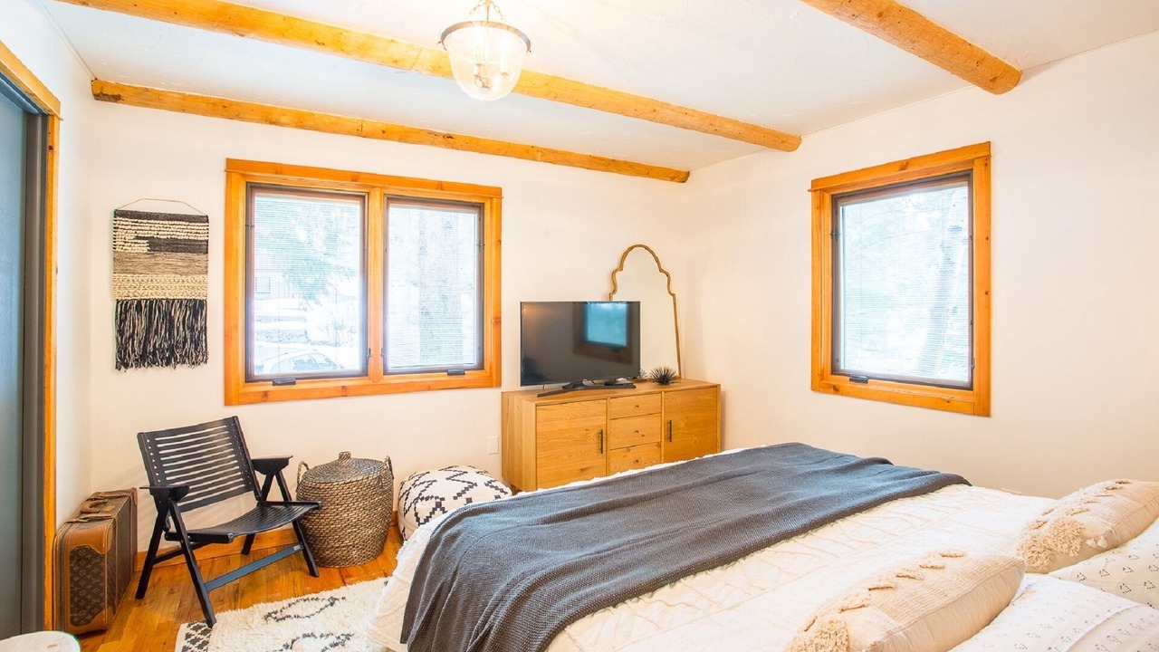 Photo of Bedroom in Lyons