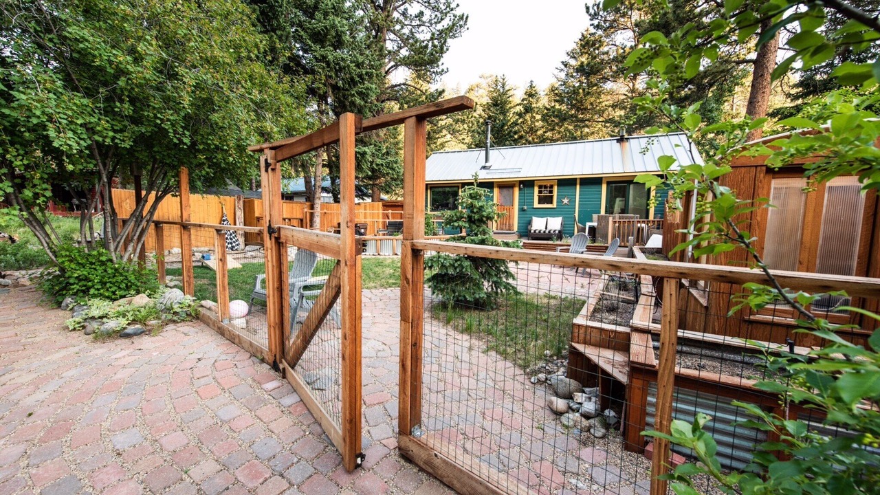 Photo of Outdoor in Lyons