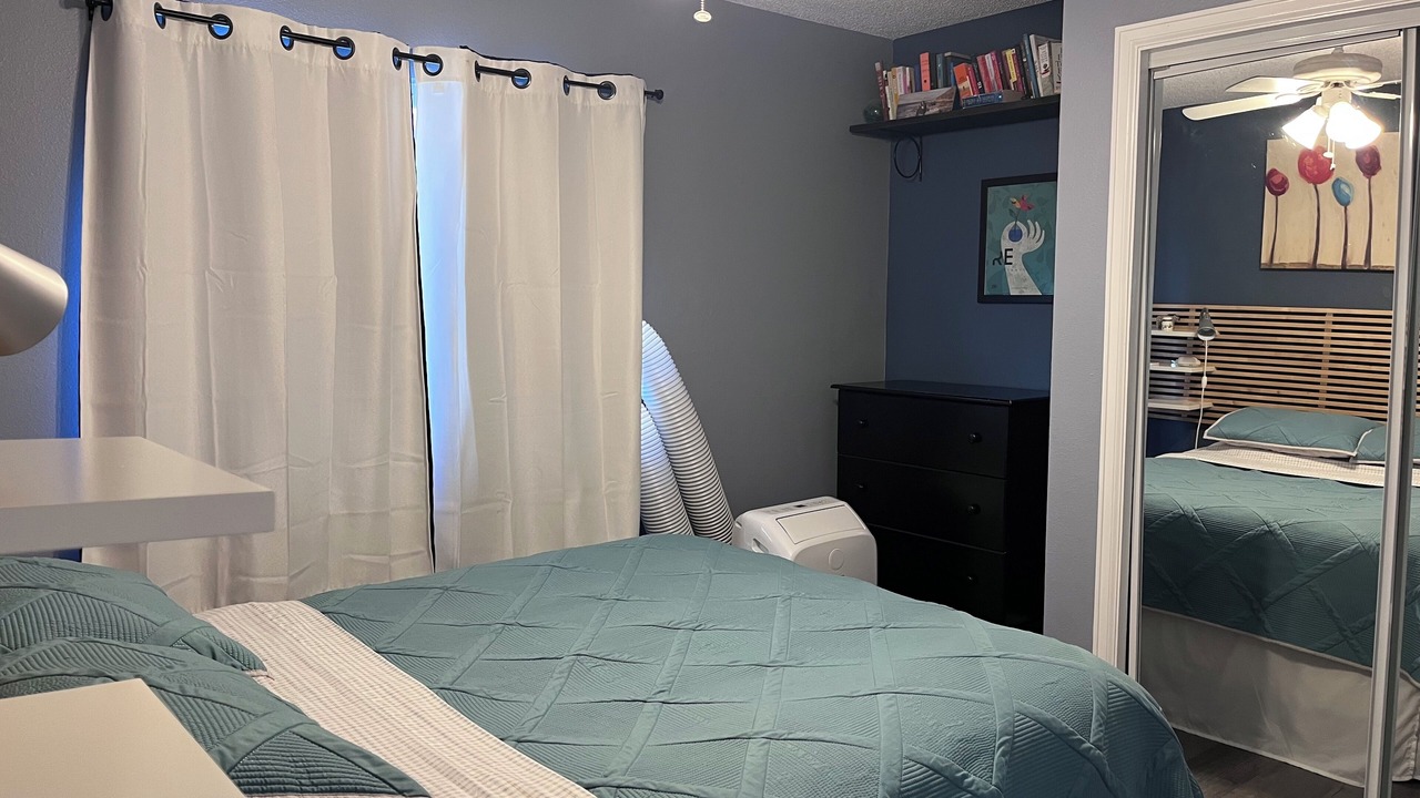 Photo of Bedroom in Central Boulder