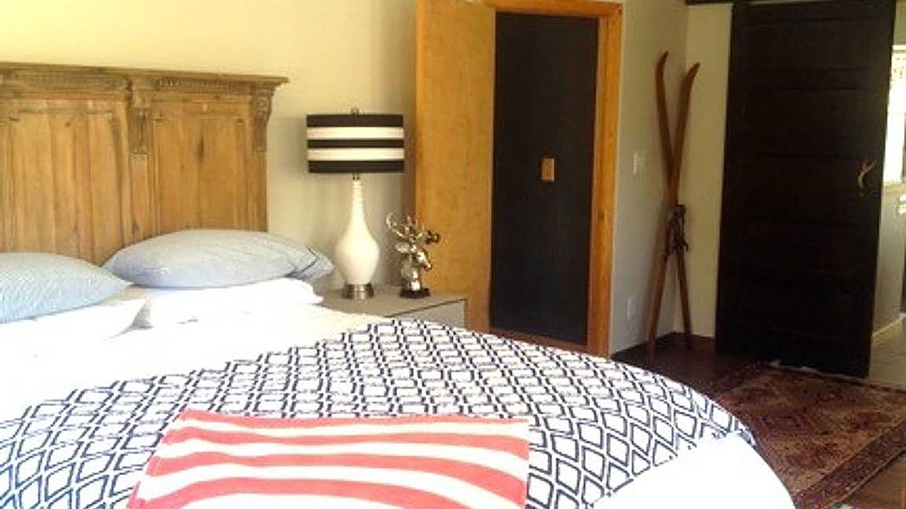 Photo of Bedroom in Lyons