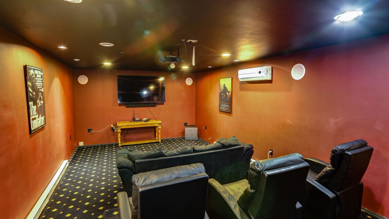 Photo of Bedroom in Hickory Hills