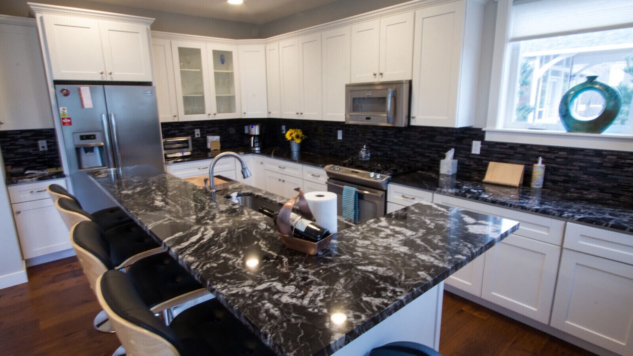Photo of Kitchen in Manzanita