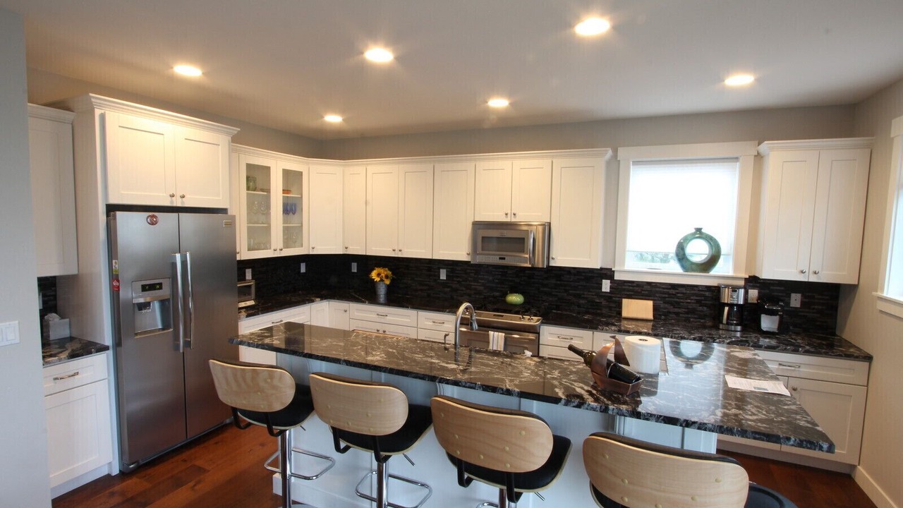 Photo of Kitchen in Manzanita