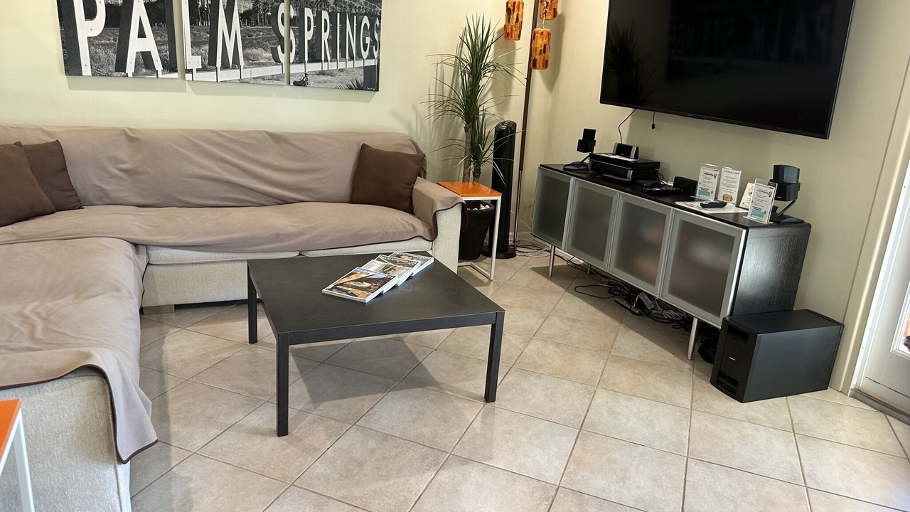 Photo of Livingroom in Tahquitz River Estates