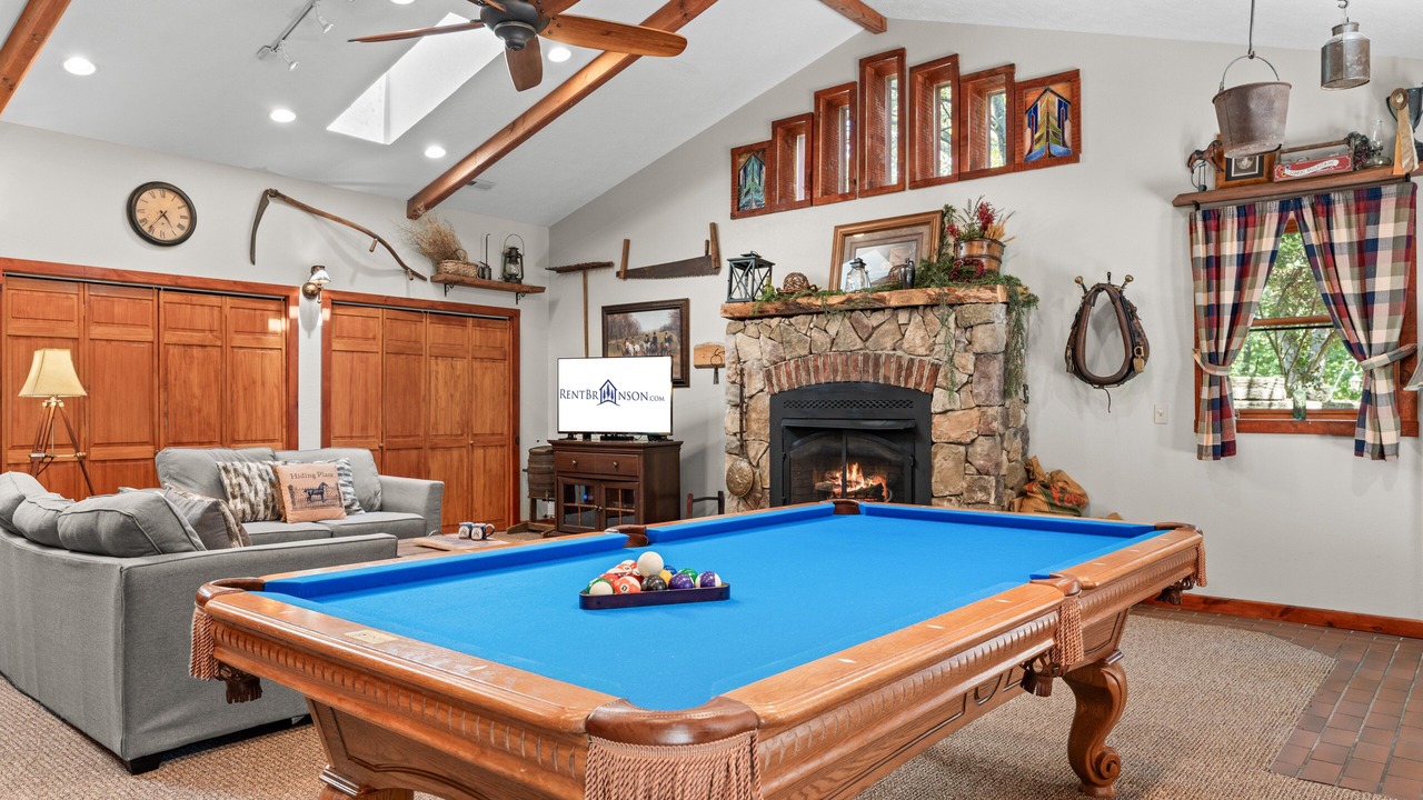 Photo of Livingroom in Blue Eye