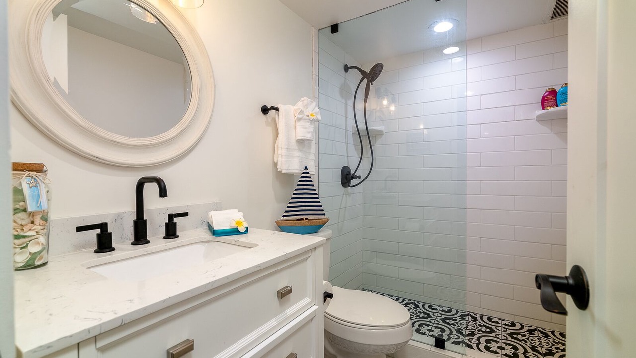 Photo of Bathroom in Maalaea