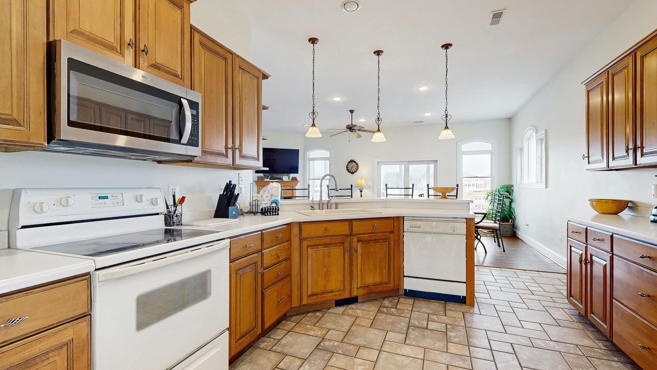Photo of Kitchen in Heron Harbour Isle