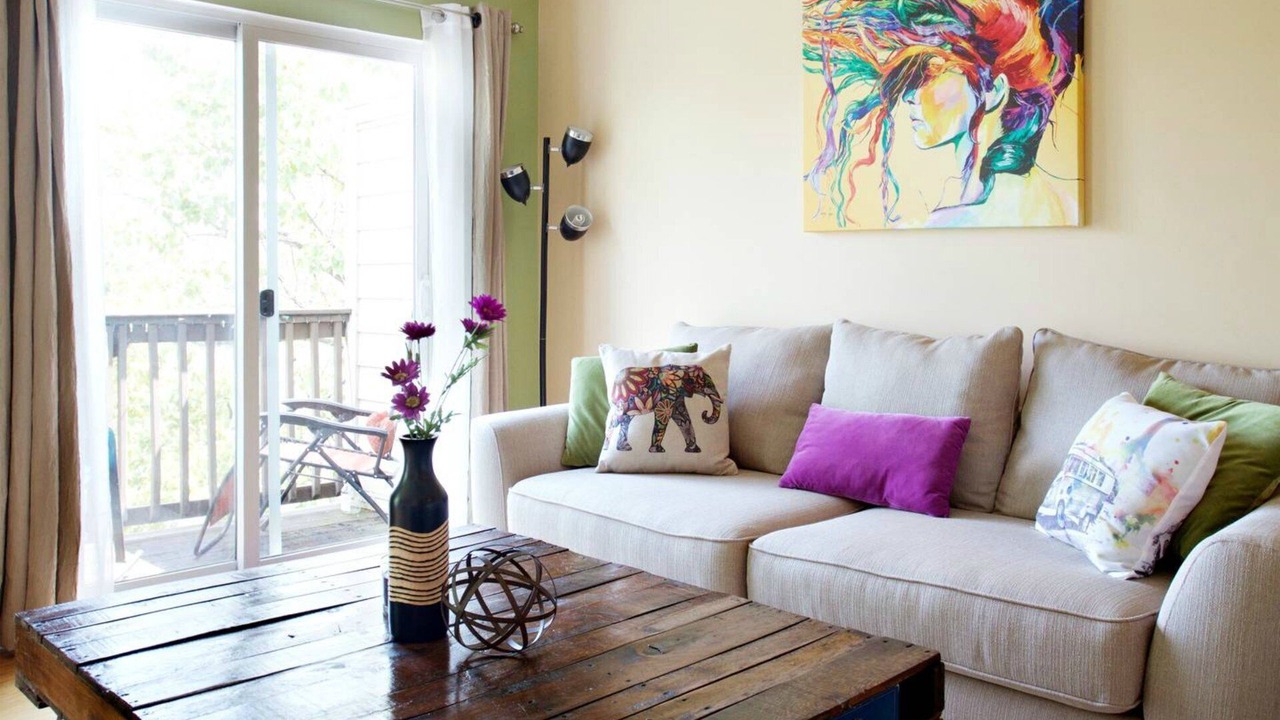 Photo of Livingroom in North Capitol