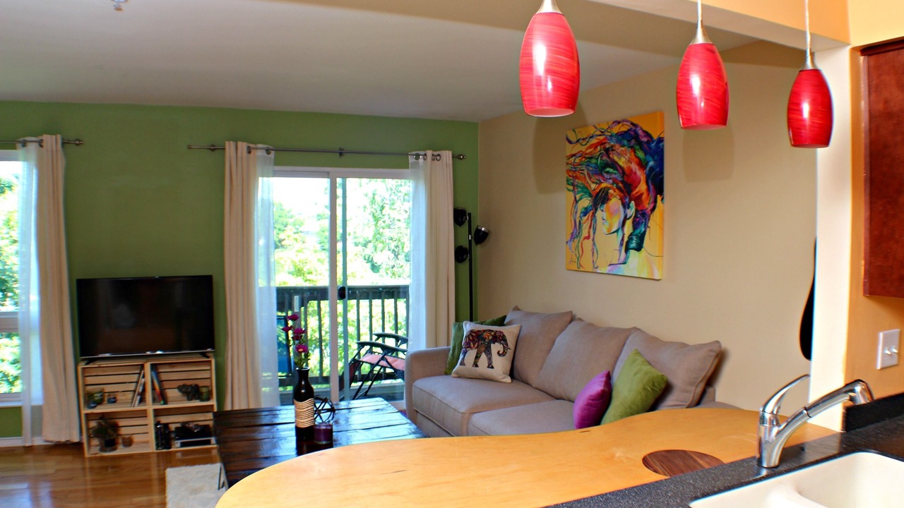Photo of Livingroom in North Capitol