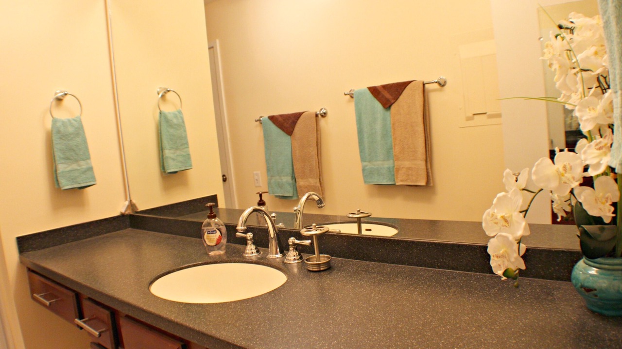Photo of Bathroom in North Capitol
