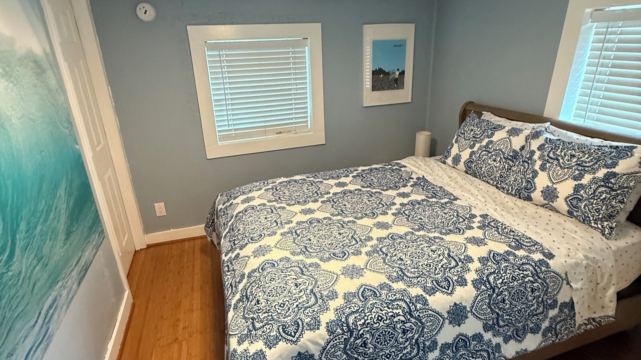 Photo of Bedroom in Rockaway Beach