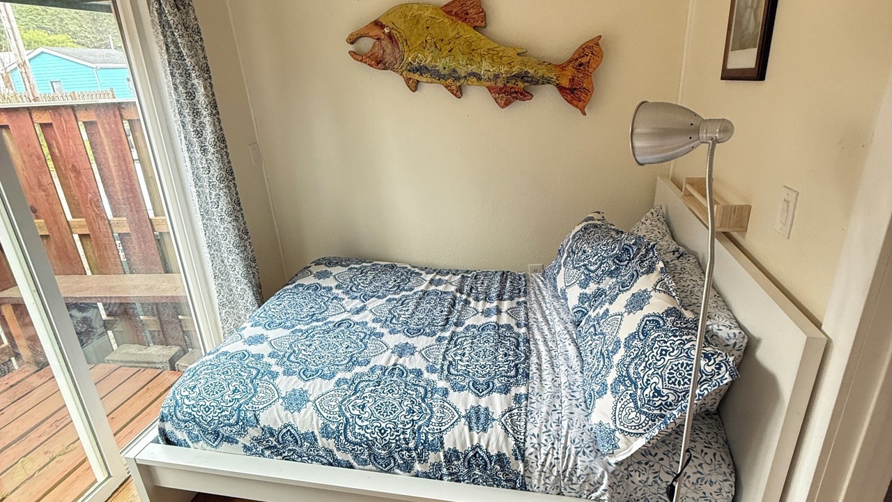 Photo of Bedroom in Rockaway Beach