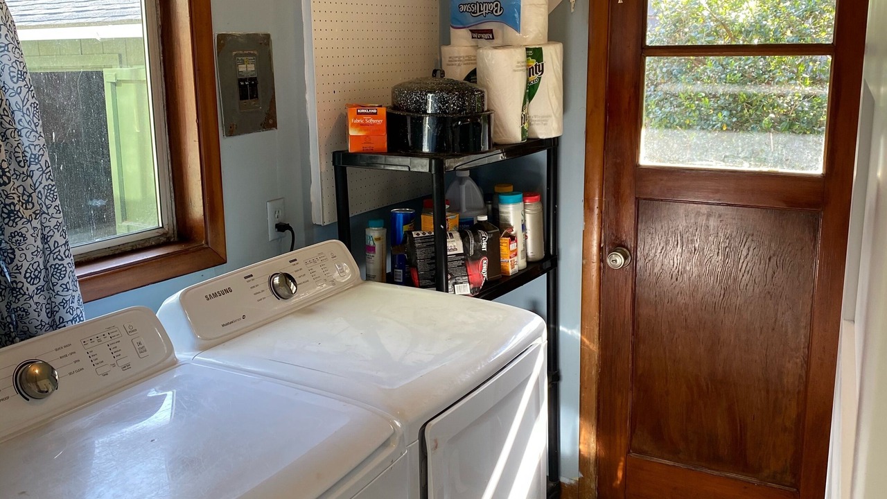 Photo of Bedroom in Rockaway Beach