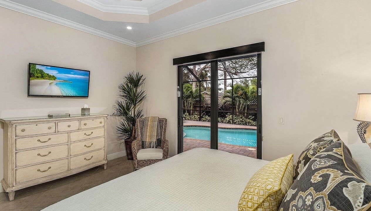 Photo of Bedroom in Naples Park