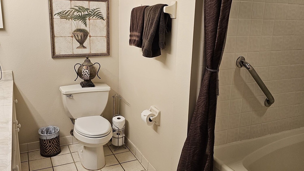 Photo of Bathroom in New Smyrna Beach