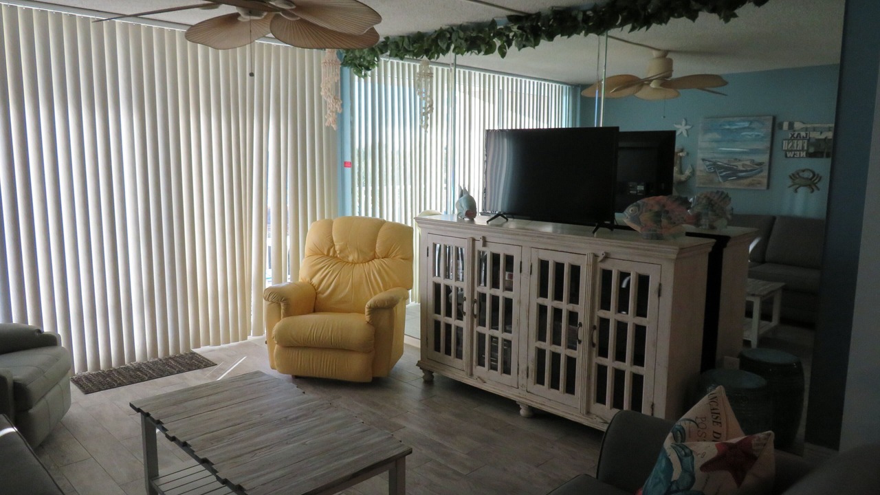 Photo of Livingroom in Gulf Lagoon Beach