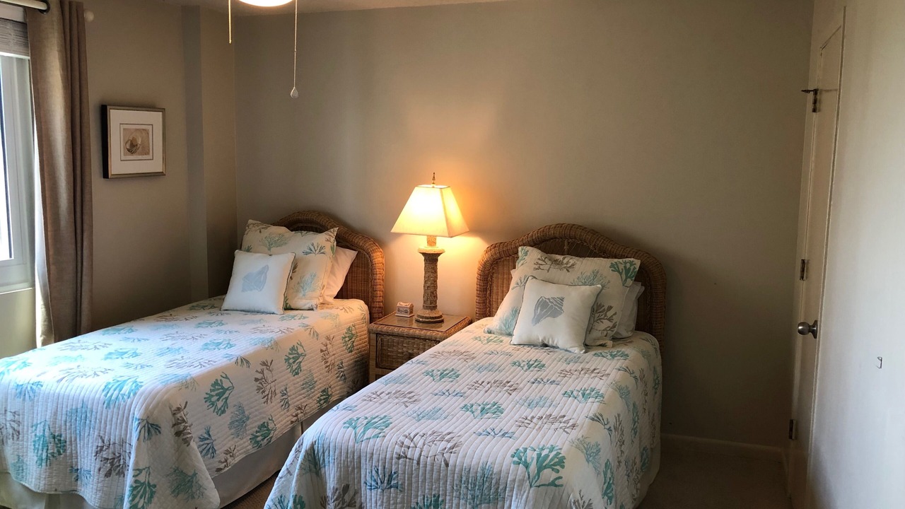 Photo of Bedroom in Orange Beach East
