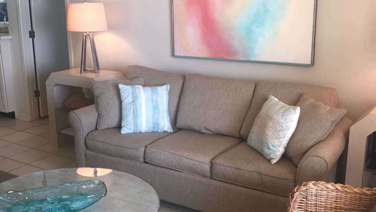 Photo of Livingroom in Orange Beach East