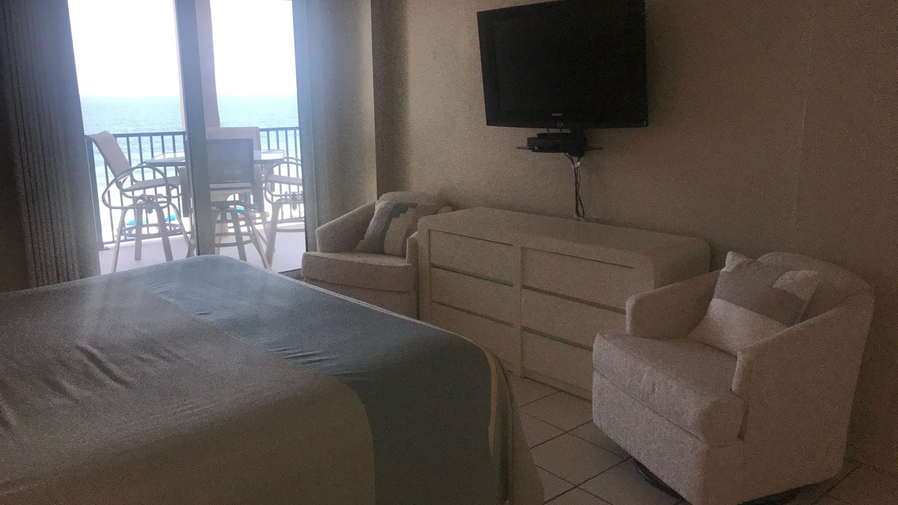Photo of Bedroom in Orange Beach East